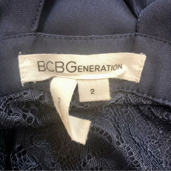 BCBG Generation navy blue layered lace back cocktail dress woman’s size 2 - Picture 3 of 11